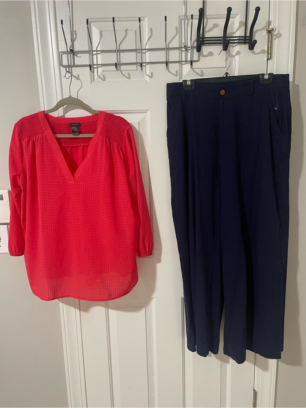 Women’s Wide-Leg Navy Pants — Classic Pull-On Trousers sz12 large an. Taylor top